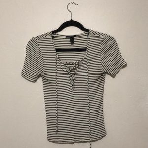 Black and white tie top striped